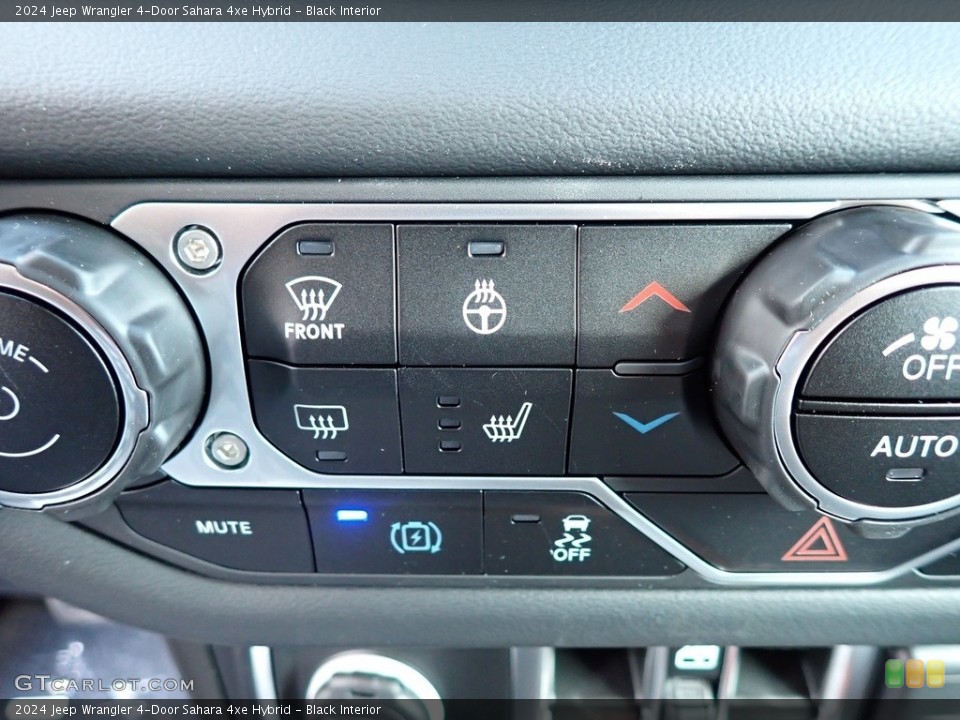 Black Interior Controls for the 2024 Jeep Wrangler 4-Door Sahara 4xe Hybrid #146522771