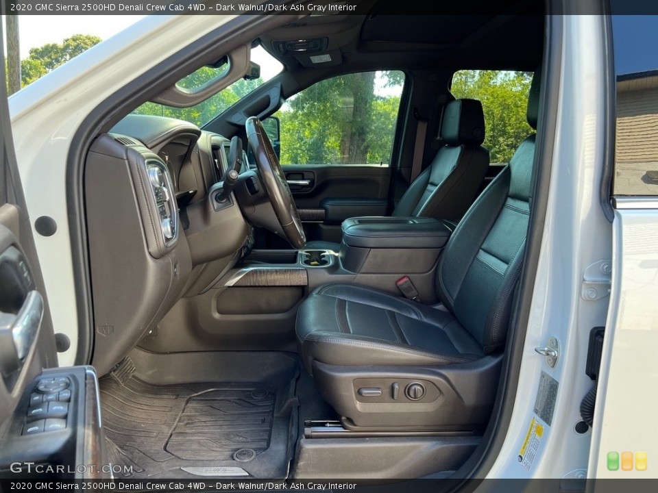 Dark Walnut/Dark Ash Gray Interior Photo for the 2020 GMC Sierra 2500HD Denali Crew Cab 4WD #146525989