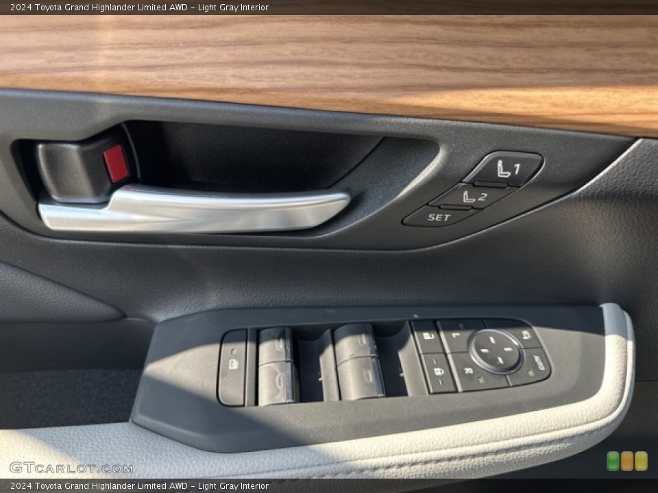 Light Gray Interior Door Panel for the 2024 Toyota Grand Highlander Limited AWD #146531506