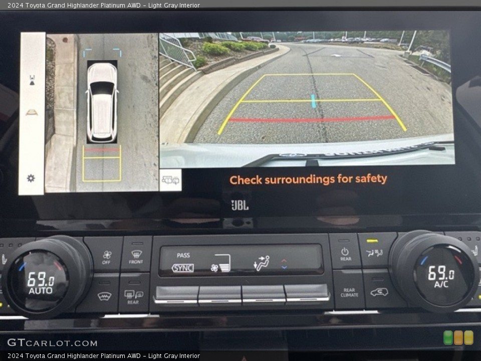 Light Gray Interior Controls for the 2024 Toyota Grand Highlander Platinum AWD #146549296