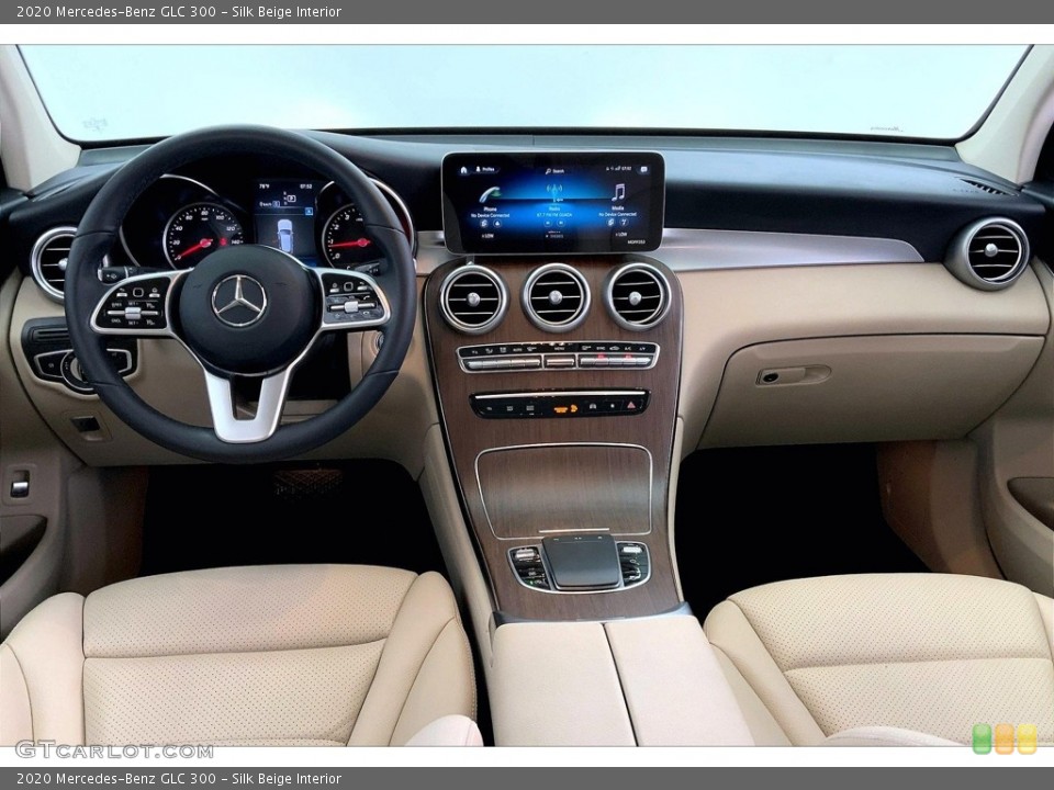 Silk Beige 2020 Mercedes-Benz GLC Interiors