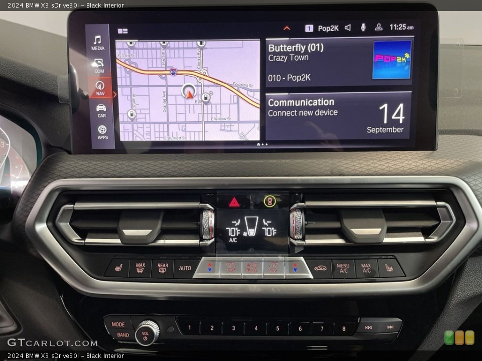 Black Interior Controls for the 2024 BMW X3 sDrive30i #146561298