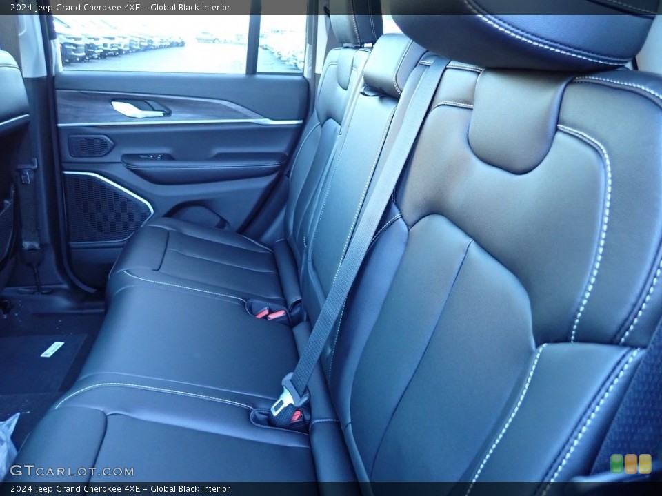 Global Black Interior Rear Seat for the 2024 Jeep Grand Cherokee 4XE #146562033