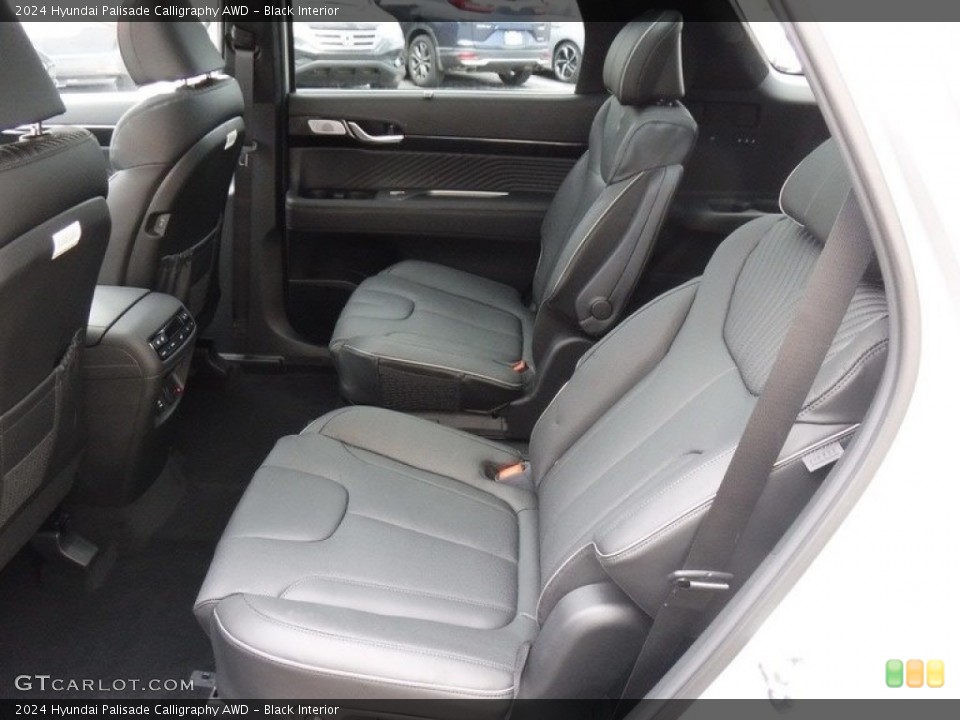 Black Interior Rear Seat for the 2024 Hyundai Palisade Calligraphy AWD #146570597
