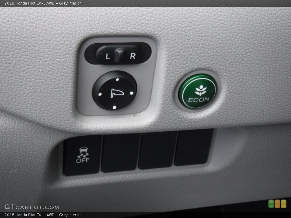 Gray Interior Controls for the 2018 Honda Pilot EX-L AWD #146570612