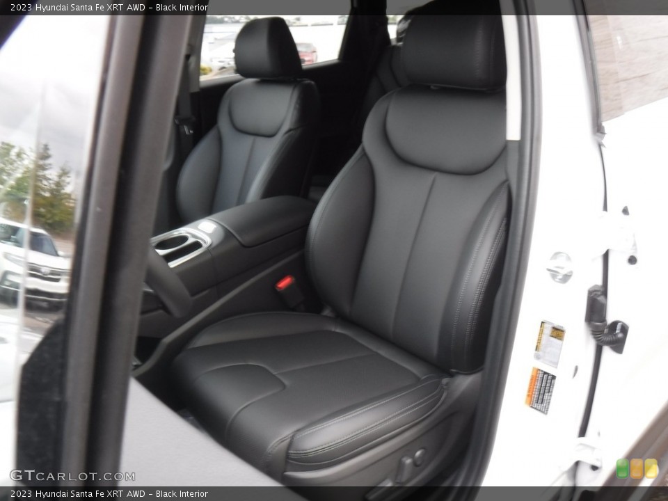 Black Interior Front Seat for the 2023 Hyundai Santa Fe XRT AWD #146579029