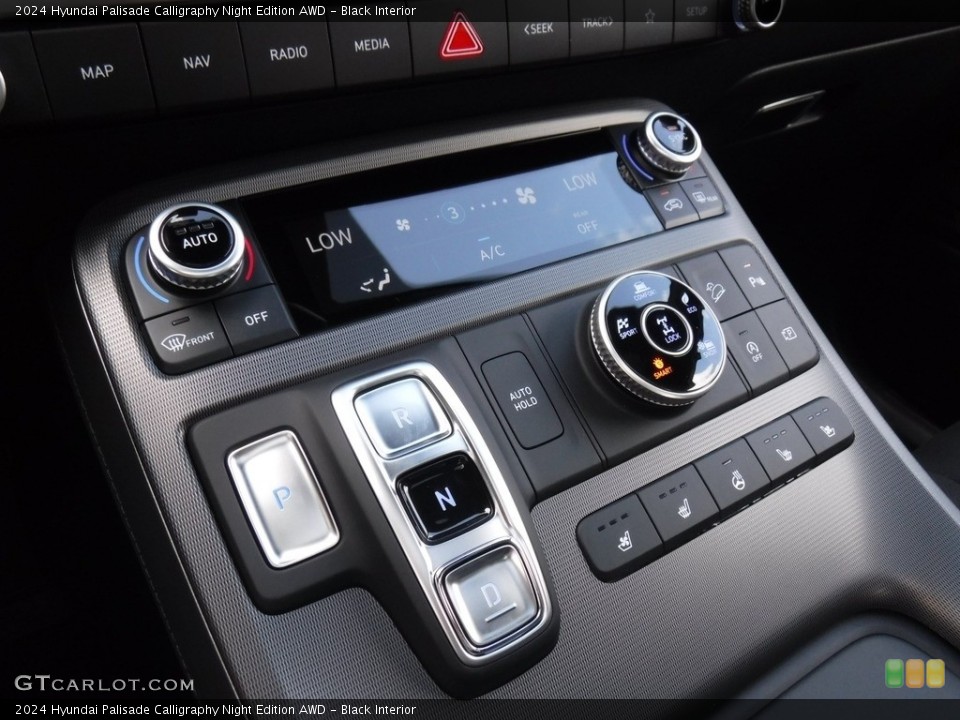 Black Interior Controls for the 2024 Hyundai Palisade Calligraphy Night Edition AWD #146580477