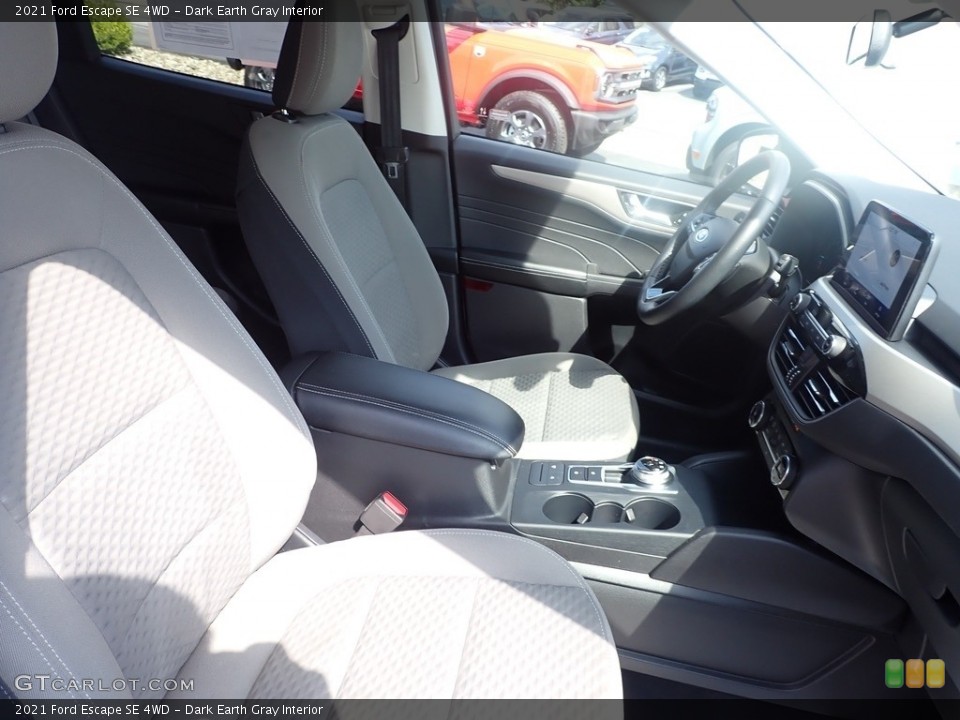 Dark Earth Gray Interior Front Seat for the 2021 Ford Escape SE 4WD #146581698