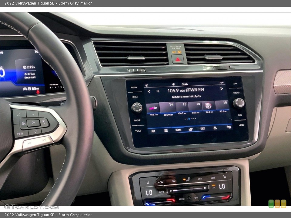 Storm Gray Interior Controls for the 2022 Volkswagen Tiguan SE #146581839