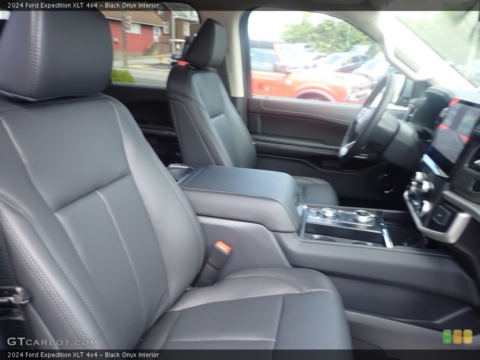 Black Onyx 2024 Ford Expedition Interiors
