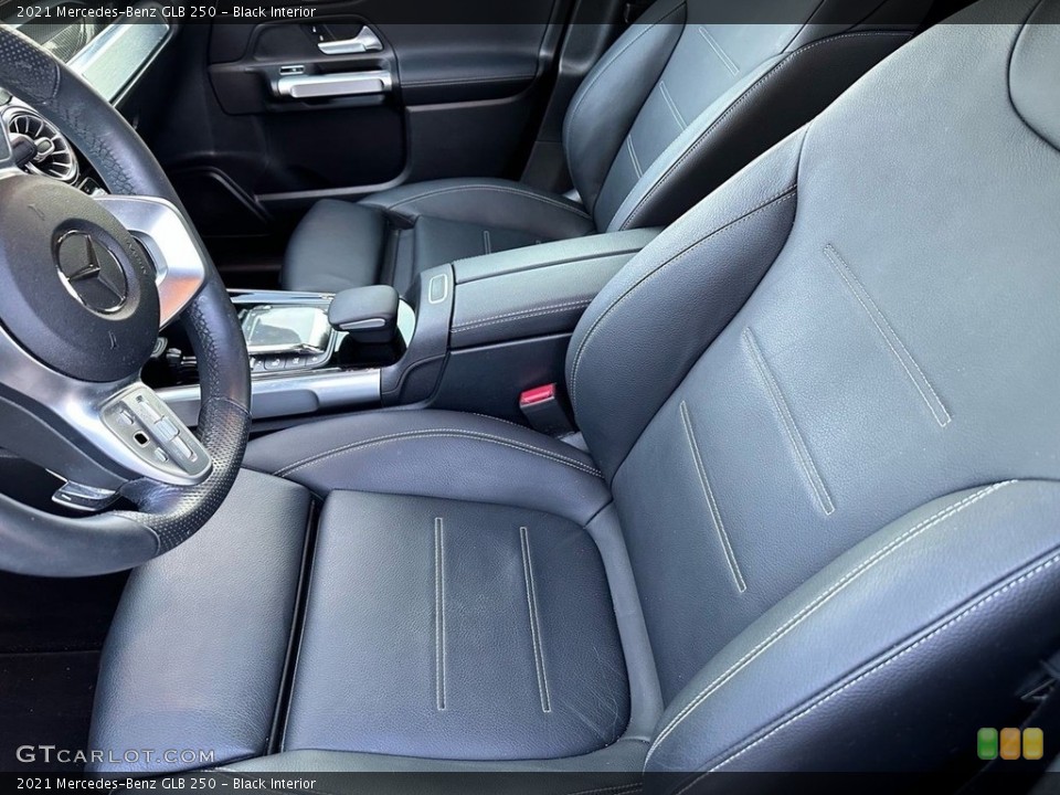Black 2021 Mercedes-Benz GLB Interiors