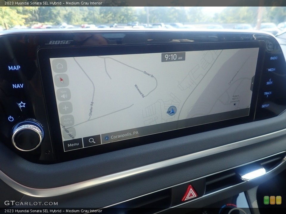 Medium Gray Interior Navigation for the 2023 Hyundai Sonata SEL Hybrid #146587294