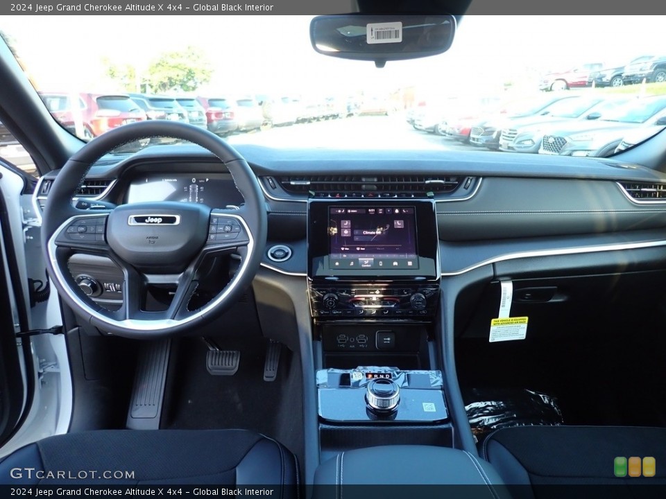 Global Black Interior Photo for the 2024 Jeep Grand Cherokee Altitude X 4x4 #146587642