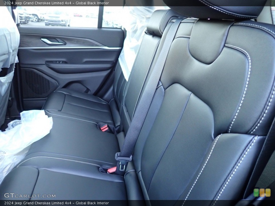 Global Black Interior Rear Seat for the 2024 Jeep Grand Cherokee Limited 4x4 #146590320
