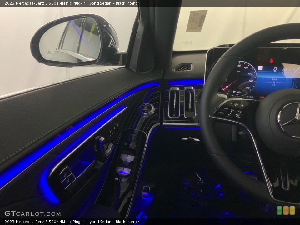 Black Interior Controls for the 2023 Mercedes-Benz S 500e 4Matic Plug-In Hybrid Sedan #146593654