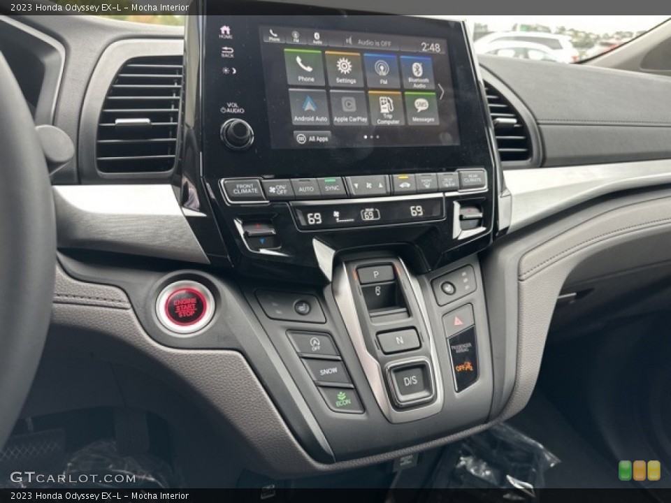 Mocha Interior Controls for the 2023 Honda Odyssey EX-L #146594365