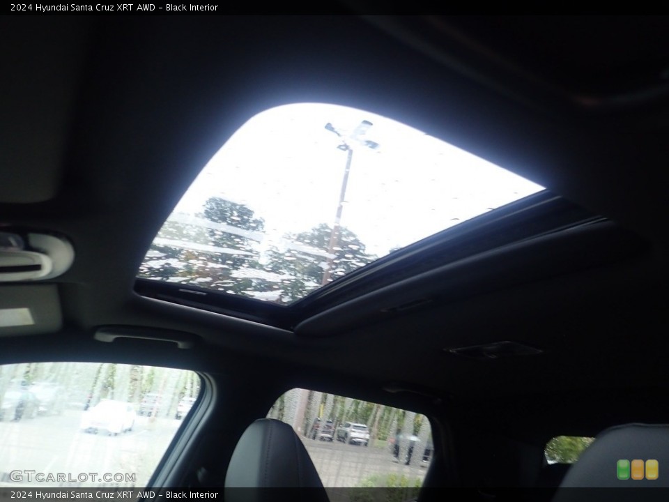 Black Interior Sunroof for the 2024 Hyundai Santa Cruz XRT AWD #146594674