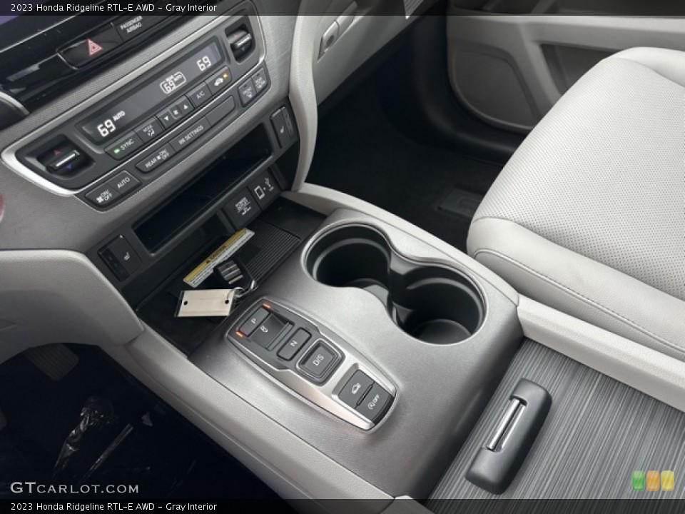 Gray Interior Transmission for the 2023 Honda Ridgeline RTL-E AWD #146595646