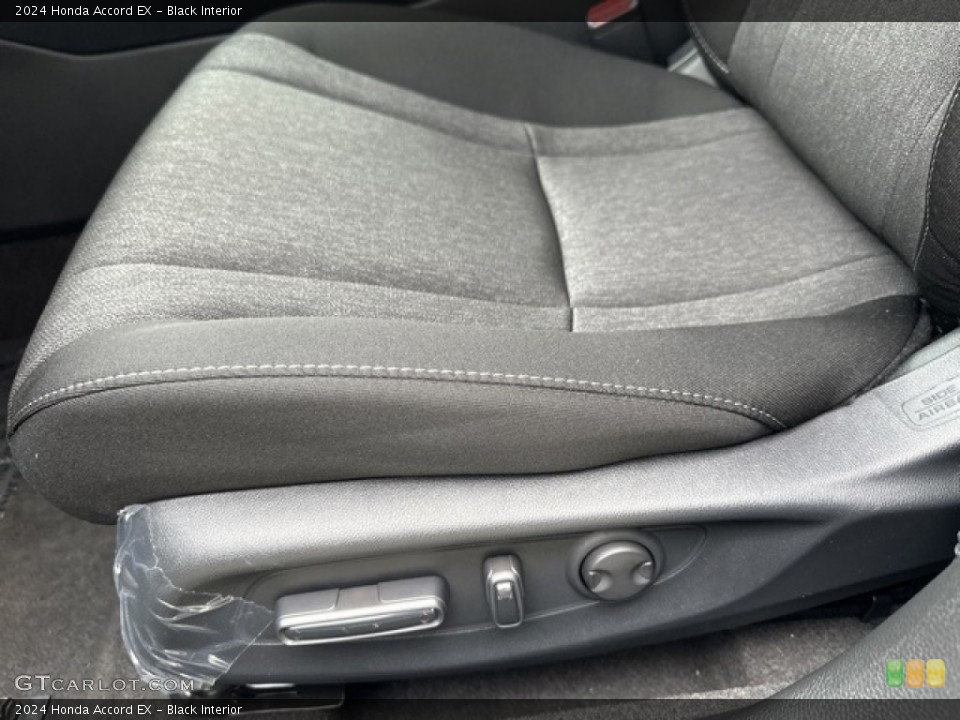Black Interior Front Seat for the 2024 Honda Accord EX #146596667