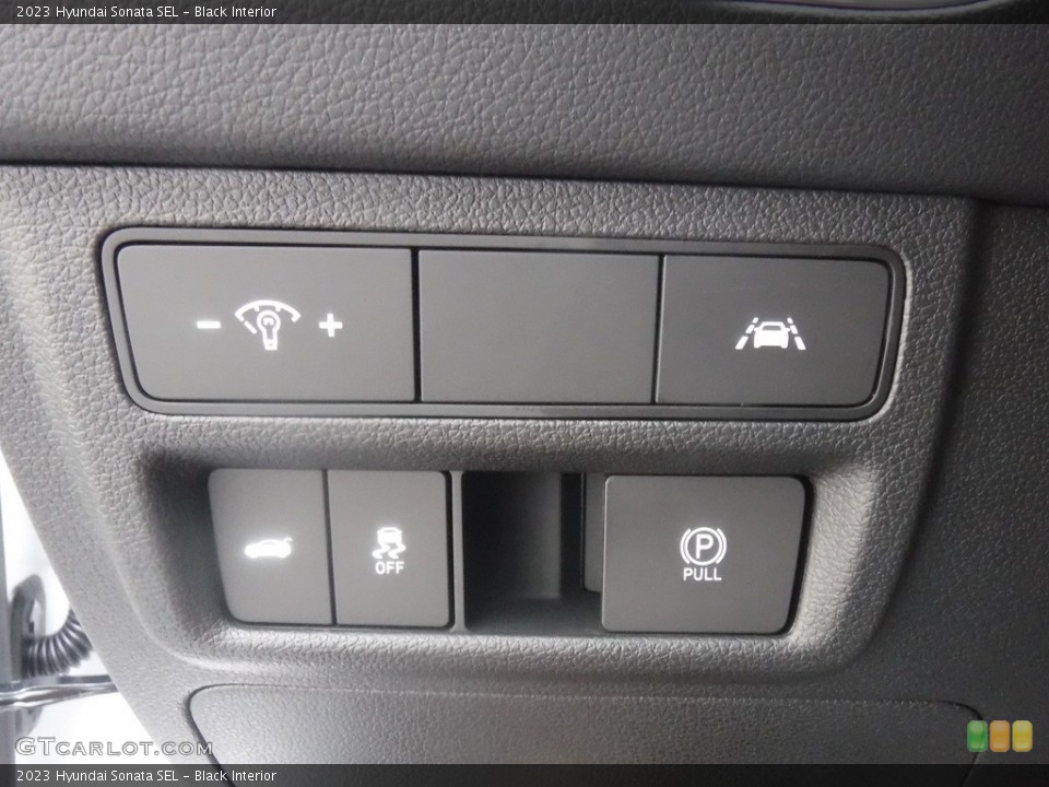 Black Interior Controls for the 2023 Hyundai Sonata SEL #146598966