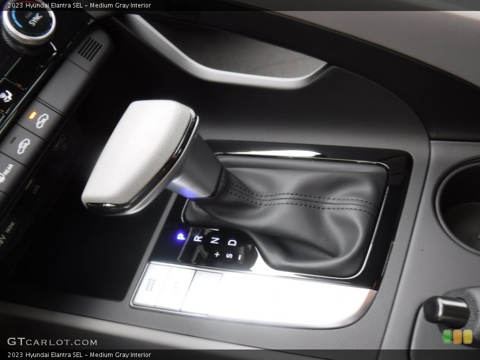 Medium Gray Interior Transmission for the 2023 Hyundai Elantra SEL #146599933