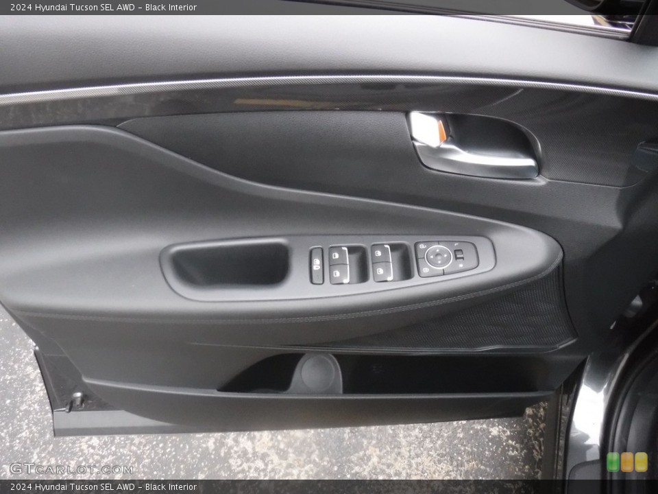 Black Interior Door Panel for the 2024 Hyundai Tucson SEL AWD #146602234