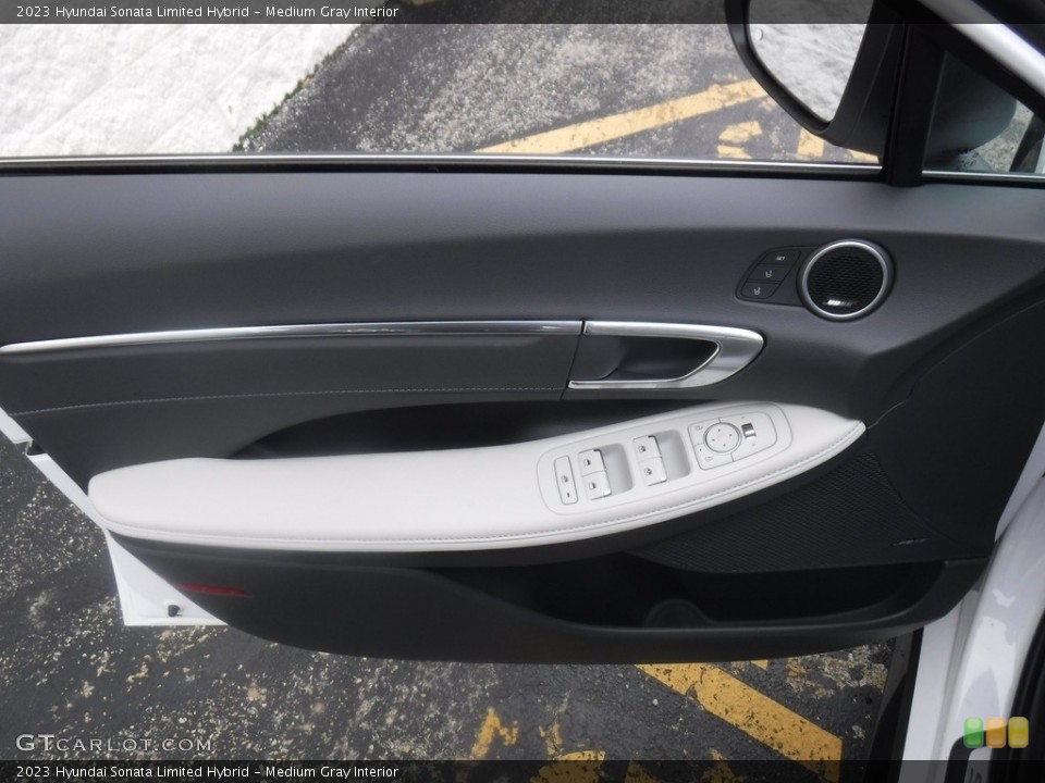Medium Gray Interior Door Panel for the 2023 Hyundai Sonata Limited Hybrid #146603653