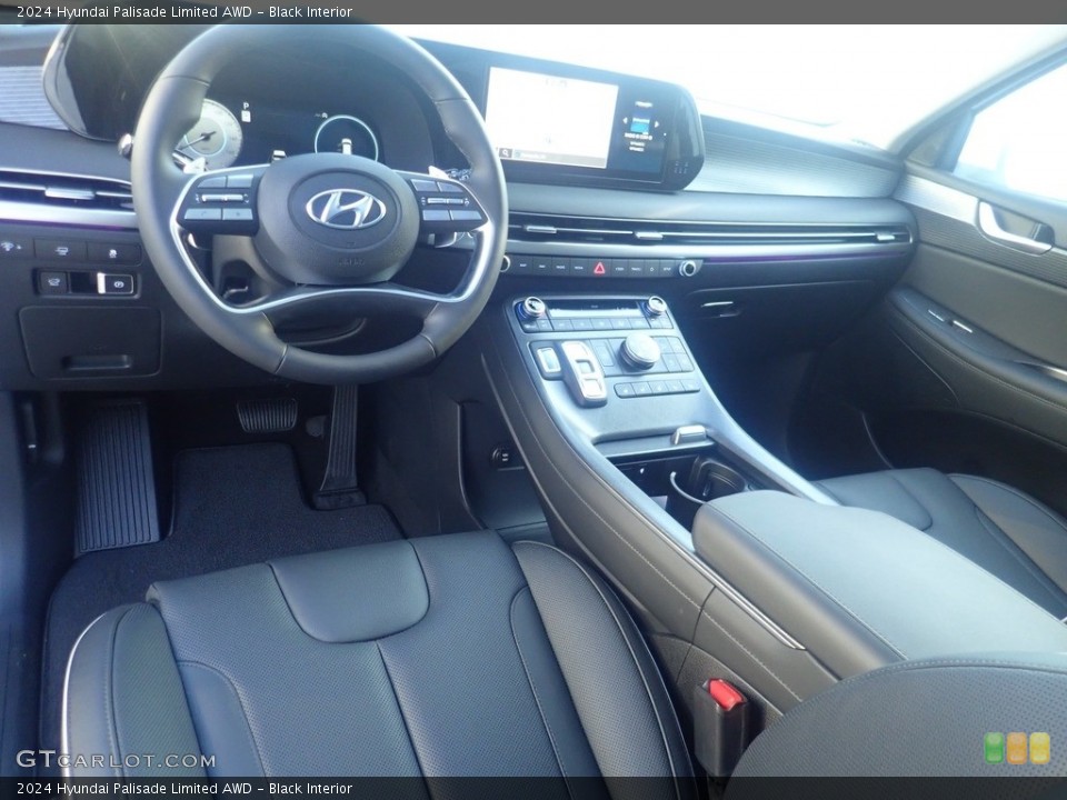 Black Interior Photo for the 2024 Hyundai Palisade Limited AWD #146610477