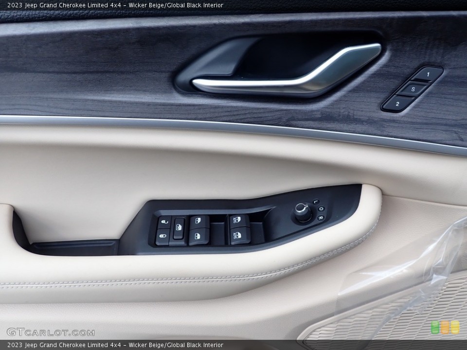 Wicker Beige/Global Black Interior Door Panel for the 2023 Jeep Grand Cherokee Limited 4x4 #146611053