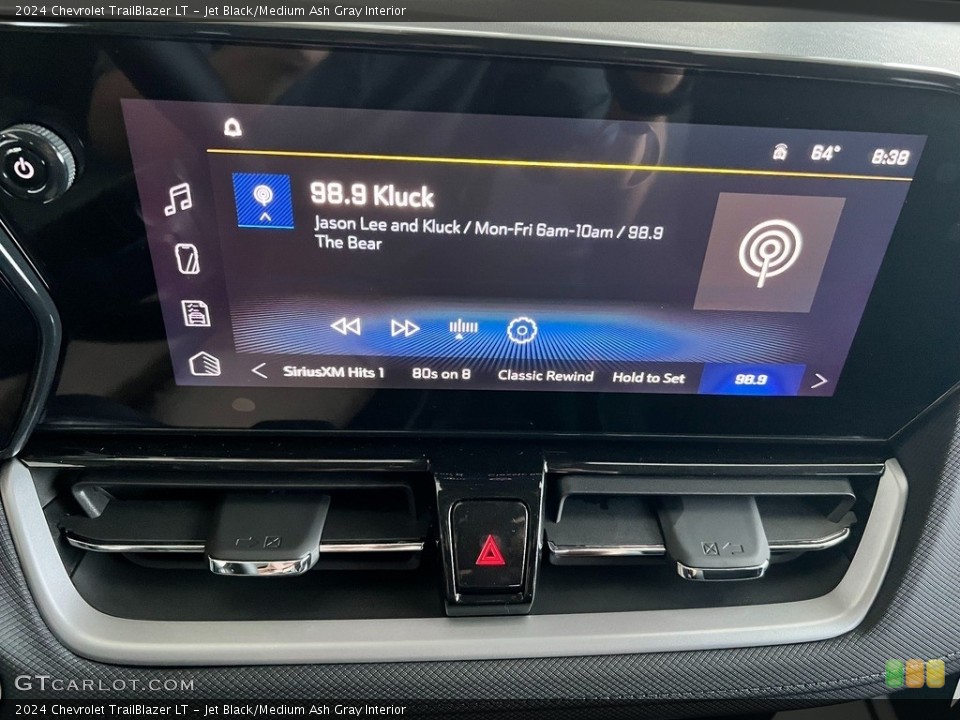 Jet Black/Medium Ash Gray Interior Controls for the 2024 Chevrolet TrailBlazer LT #146611073