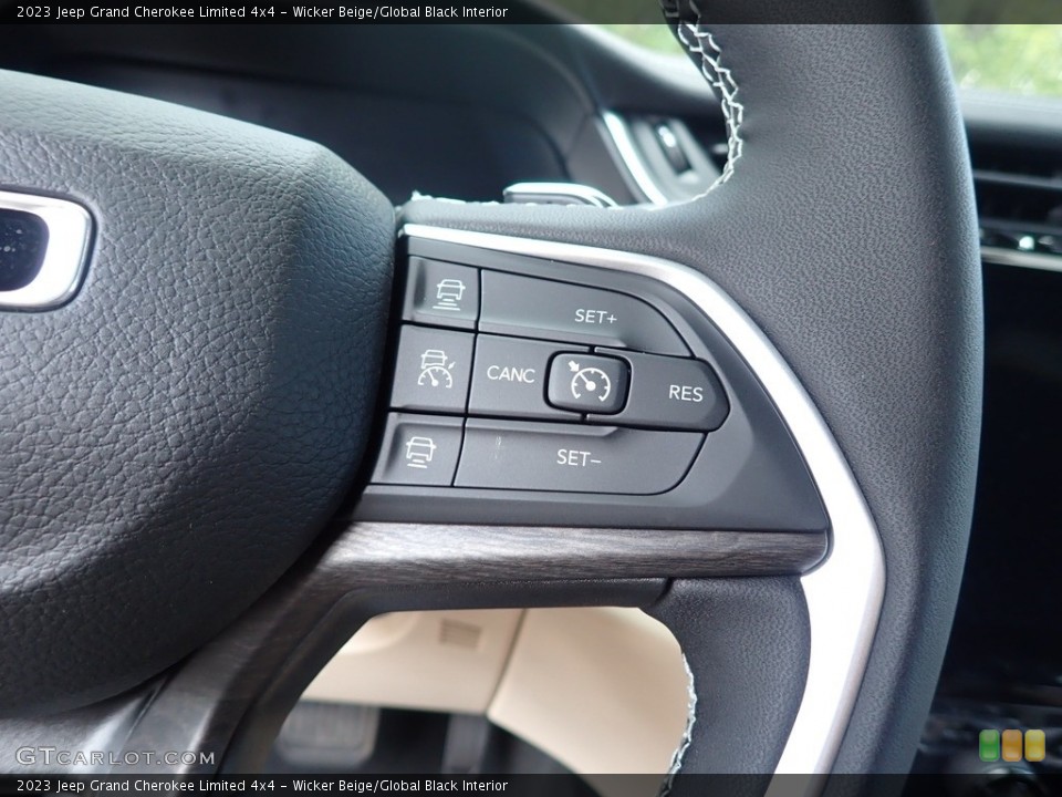 Wicker Beige/Global Black Interior Steering Wheel for the 2023 Jeep Grand Cherokee Limited 4x4 #146611168