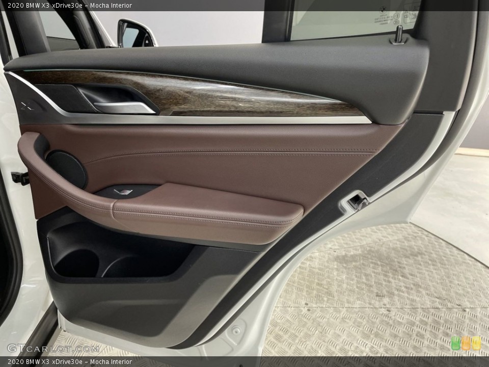 Mocha Interior Door Panel for the 2020 BMW X3 xDrive30e #146624619