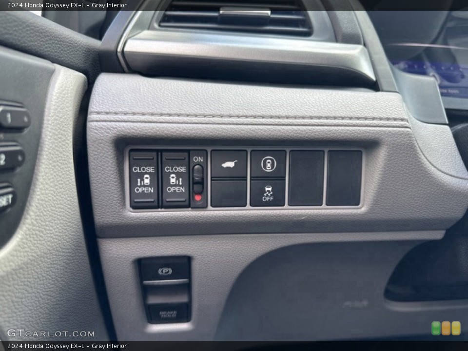 Gray Interior Controls for the 2024 Honda Odyssey EX-L #146627248