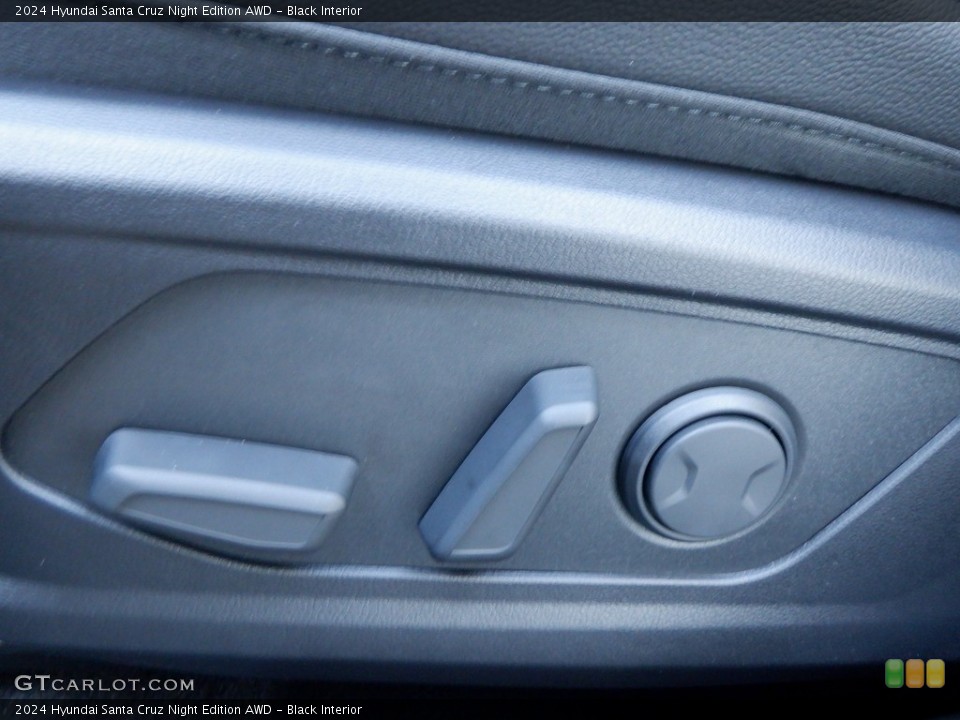 Black Interior Controls for the 2024 Hyundai Santa Cruz Night Edition AWD #146627986