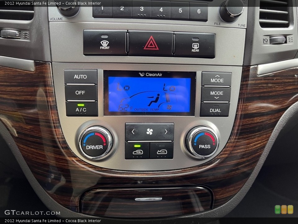 Cocoa Black Interior Controls for the 2012 Hyundai Santa Fe Limited #146628898