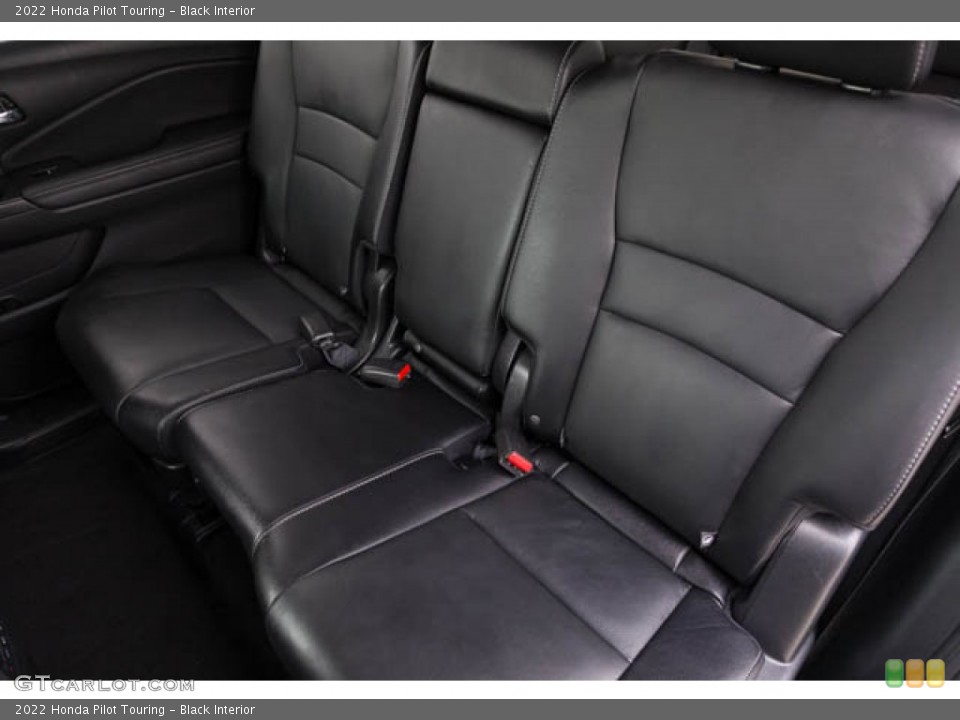 Black Interior Rear Seat for the 2022 Honda Pilot Touring #146631646