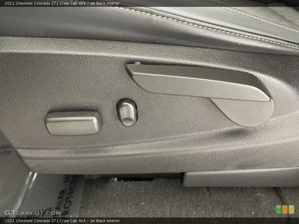 Jet Black Interior Front Seat for the 2021 Chevrolet Colorado Z71 Crew Cab 4x4 #146633914
