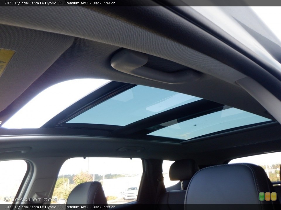 Black Interior Sunroof for the 2023 Hyundai Santa Fe Hybrid SEL Premium AWD #146639356