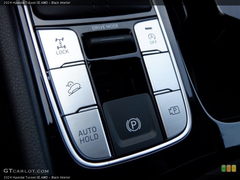 Black Interior Controls for the 2024 Hyundai Tucson SE AWD #146640763