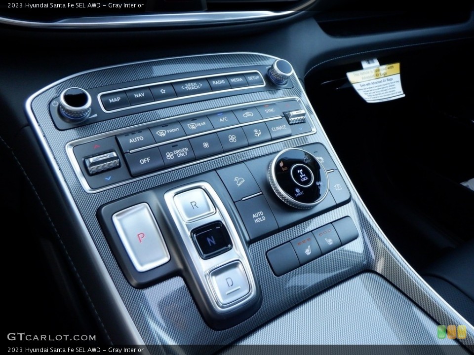 Gray Interior Transmission for the 2023 Hyundai Santa Fe SEL AWD #146641255
