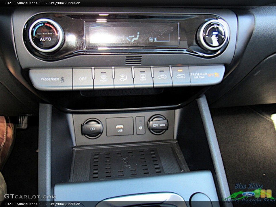 Gray/Black Interior Controls for the 2022 Hyundai Kona SEL #146645090