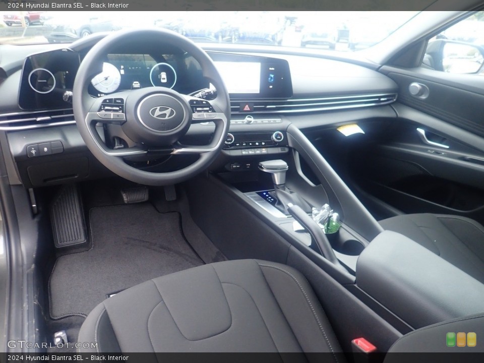 Black Interior Photo for the 2024 Hyundai Elantra SEL #146651973