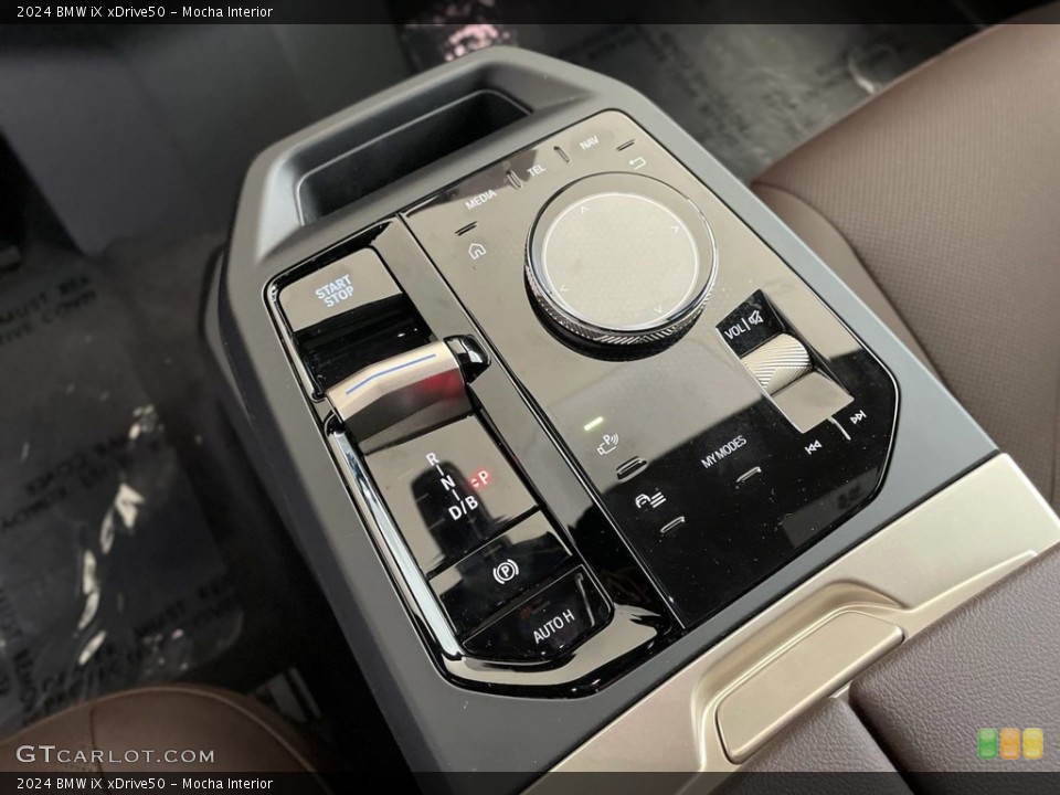 Mocha Interior Controls for the 2024 BMW iX xDrive50 #146655067