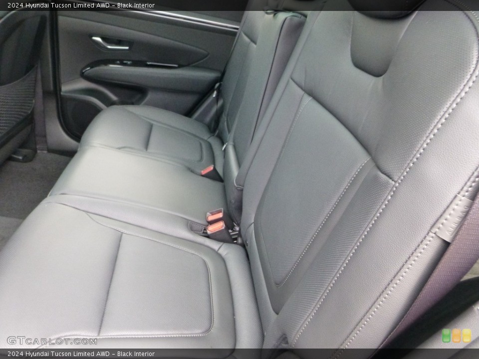 Black Interior Rear Seat for the 2024 Hyundai Tucson Limited AWD #146670530