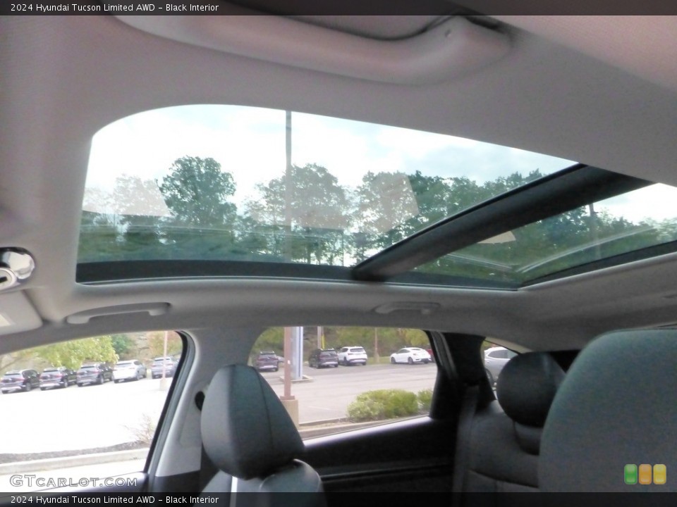 Black Interior Sunroof for the 2024 Hyundai Tucson Limited AWD #146670593