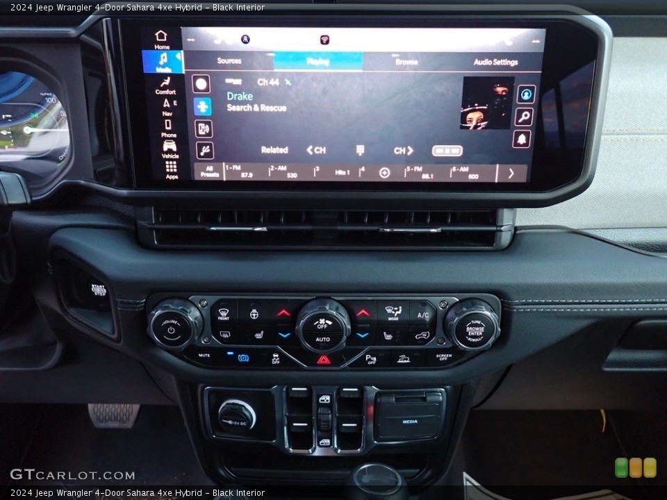 Black Interior Controls for the 2024 Jeep Wrangler 4-Door Sahara 4xe Hybrid #146671955