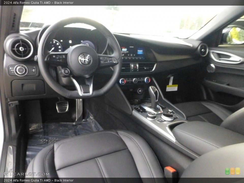 Black Interior Photo for the 2024 Alfa Romeo Giulia Ti AWD #146678028