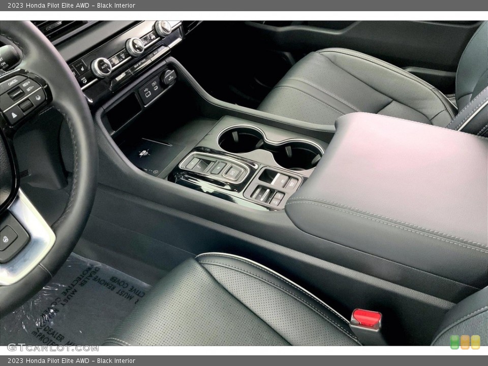 Black Interior Controls for the 2023 Honda Pilot Elite AWD #146680335