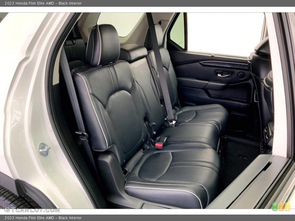 Black Interior Rear Seat for the 2023 Honda Pilot Elite AWD #146680365