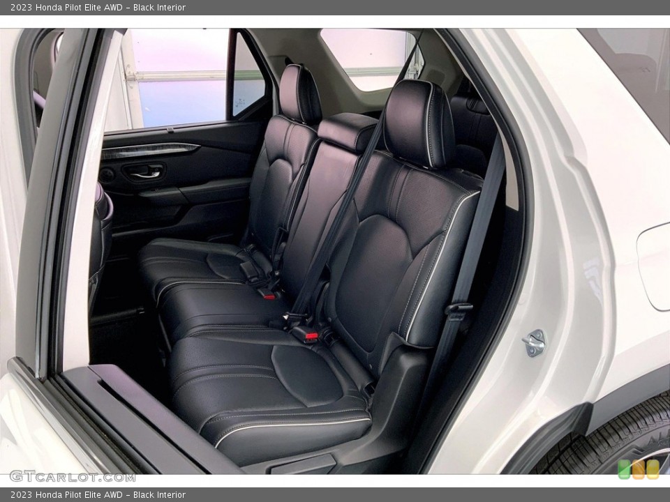 Black Interior Rear Seat for the 2023 Honda Pilot Elite AWD #146680380
